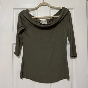 Anthropologie Off Shoulder Green Ribbed Top Size Medium